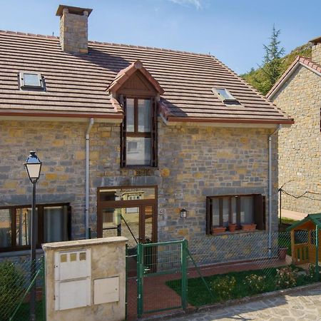 Casa Con Jardin En Hecho Villa Eksteriør bilde
