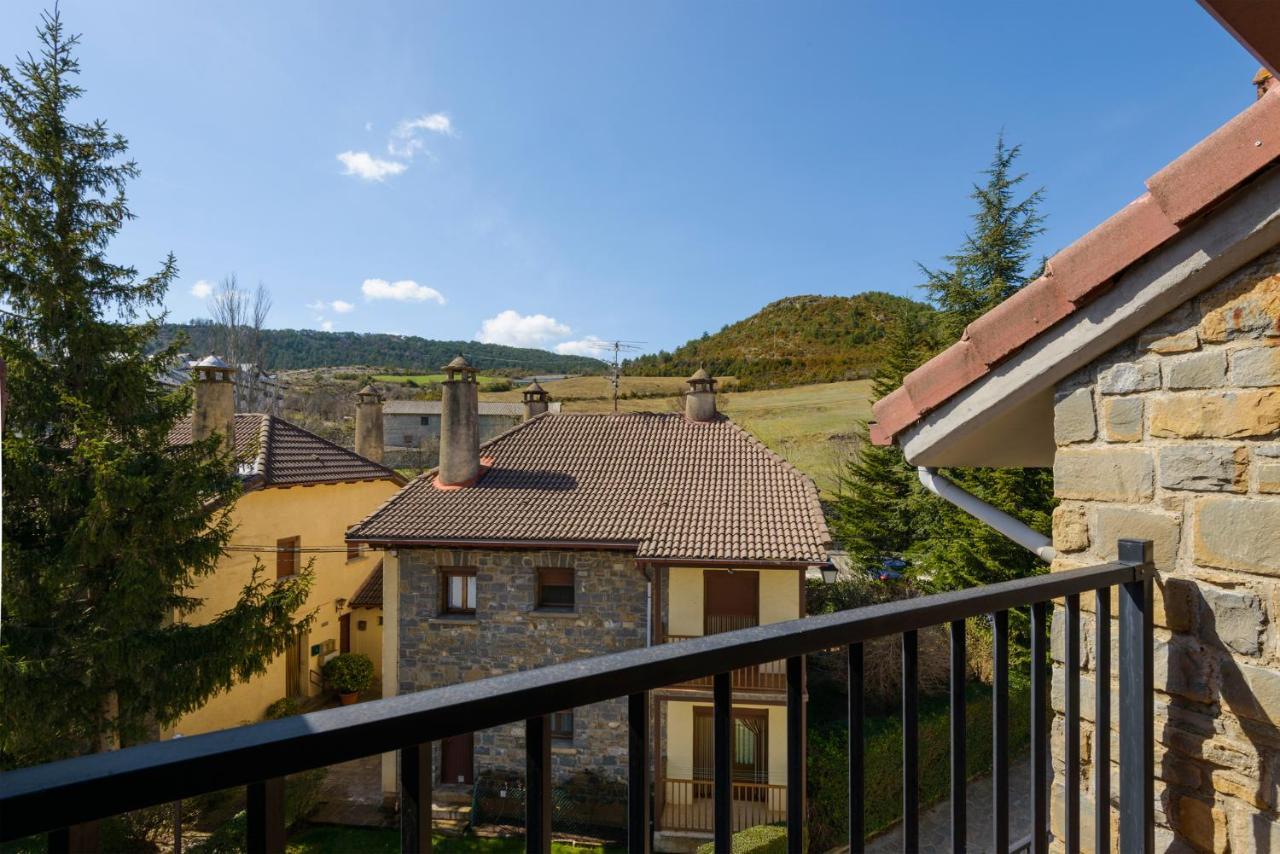 Casa Con Jardin En Hecho Villa Eksteriør bilde